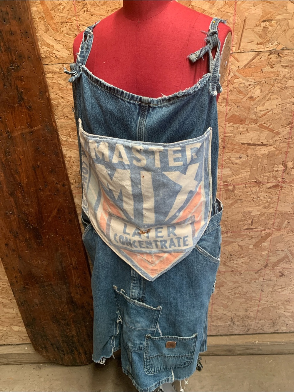 Jean Master Mix feed sack front bib